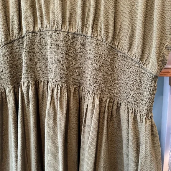 Lovely Green Seersucker Madewell Long Plus Size Dress - Picture 7 of 10